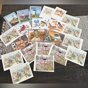 22  Beautiful Assorted Blank Greeting Note Cards with envelopes.